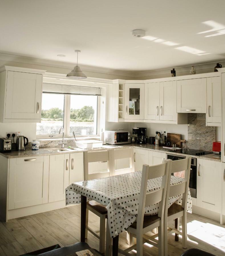 Corrib View Farmhouse غالواي المظهر الخارجي الصورة